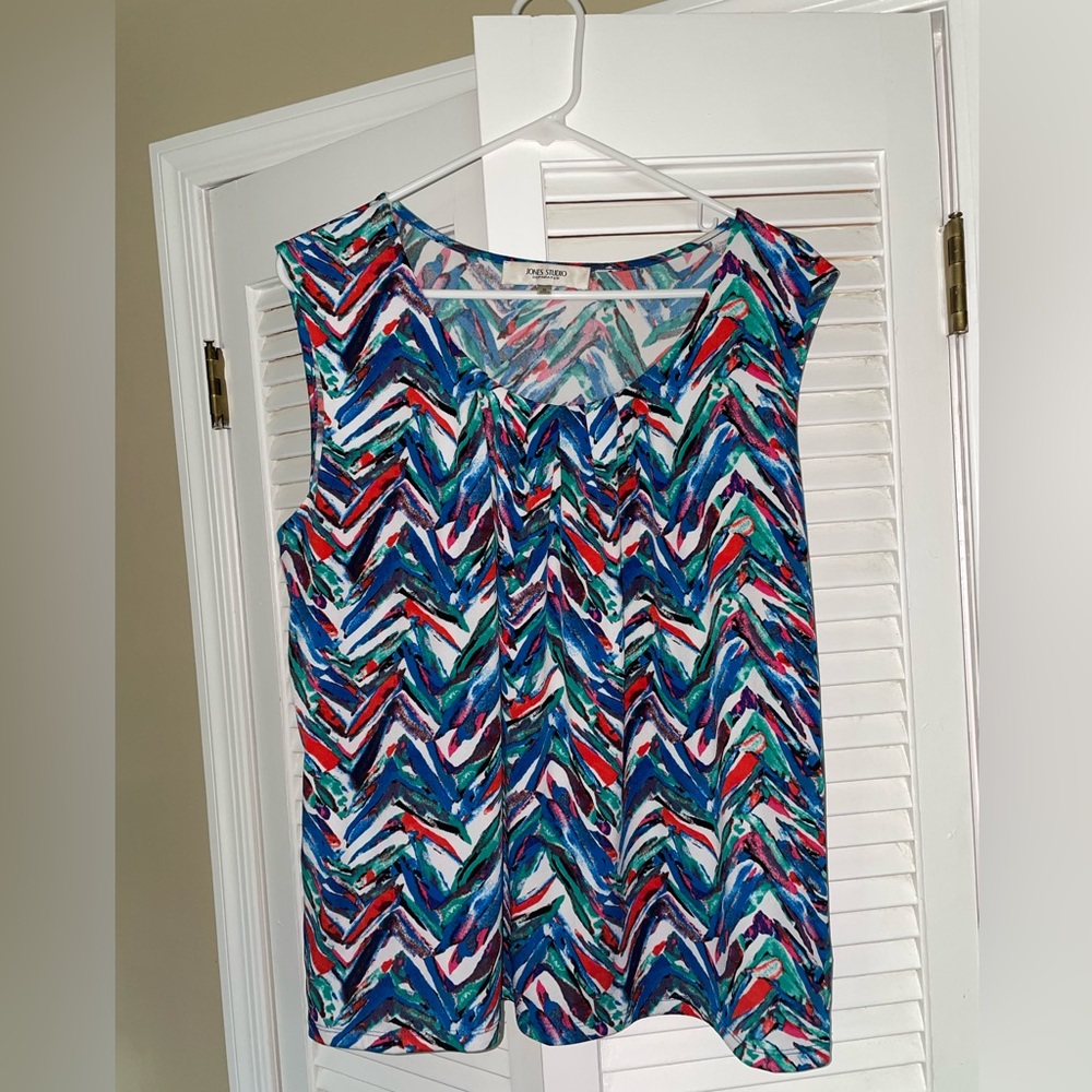 Jones Studio Multicolor Chevron Sleeveless Blouse